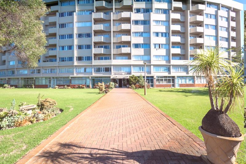 2 Bedroom Property for Sale in Parow North Western Cape